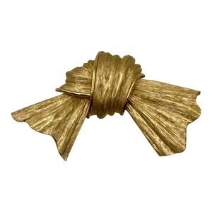 Vintage Trifari Chunky Knot Bow Brooch Gold Tone Costume Jewelry
